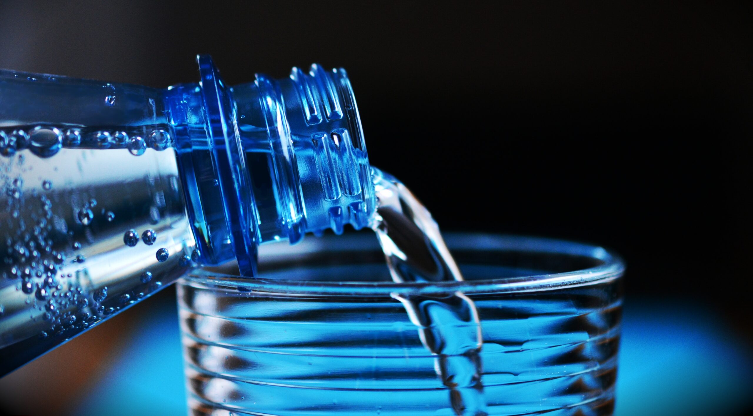 Profesjonalne badania wody – co warto wiedzieć?