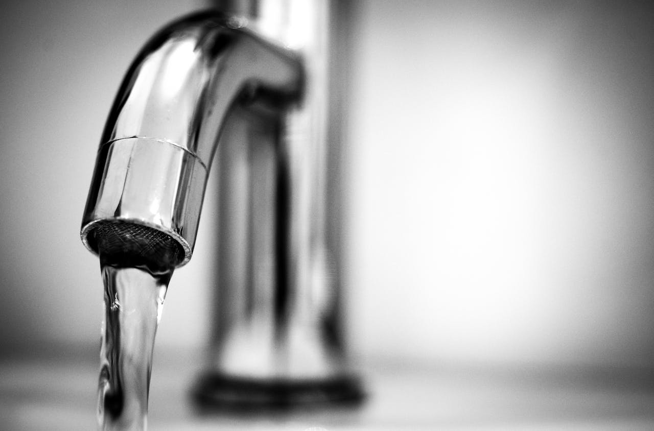 Domowa stacja uzdatniania wody ze studni – cena i wartość inwestycji