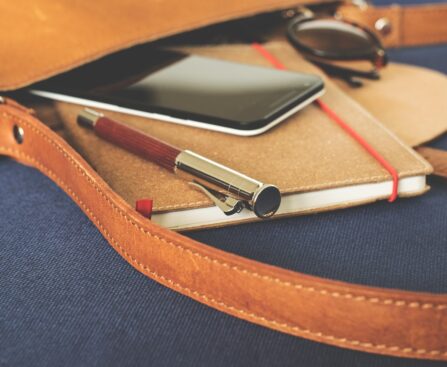 Kalendarz z własnym nadrukiem – znaczenie w codziennym planowaniu i organizacji