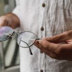Jak dobrać okulary do codziennych potrzeb?